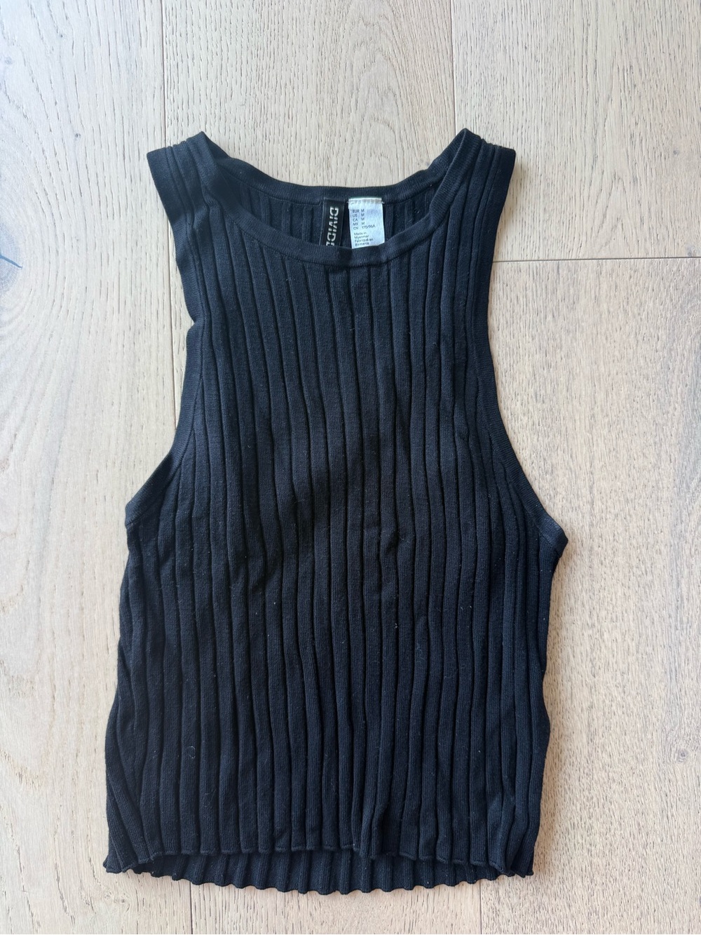 H&M tank